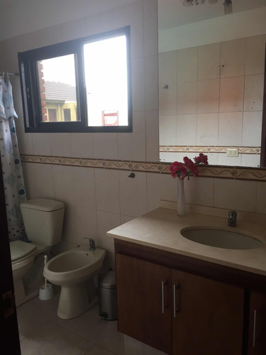 Alquilo Piriapolis Linda Casa Nuevita Frente A La Mejor Playa 3 Dormitorios 2 Banos Aire Fondo Lavaropas Barbacoa Totalmente Equipada Para 7 Personas