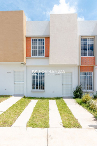 Casa Nueva En Preventa En La Comarca En Villa De Álvarez