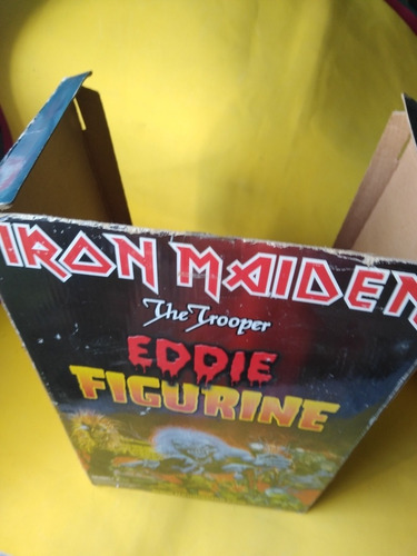Iron Maiden The Trooper Eddie Figurines 12 Mega Raro Certif (Usado)