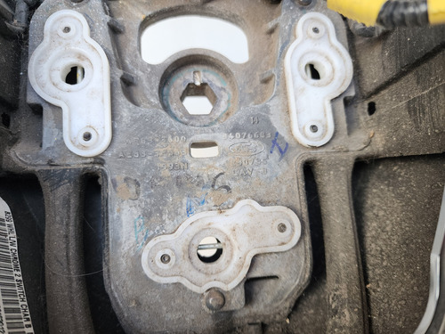 Volante Ford Fiesta 1.6 11/16 Bueno- Original