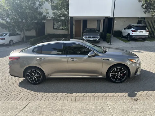 Kia Optima 2.0 L Turbo Gdi Sxl At