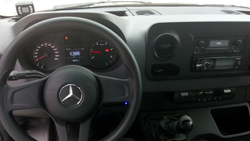 Mercedes Benz 416 2019/2020 6i62