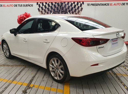 Imagen 7 de 10 de Mazda 3 2015