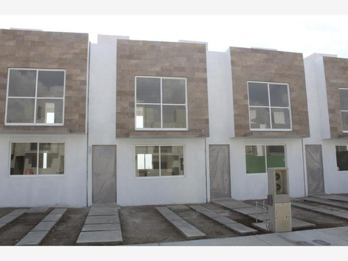 Imagen 1 de 12 de Casa Sola En Venta Las Maravillas Del Ángel
