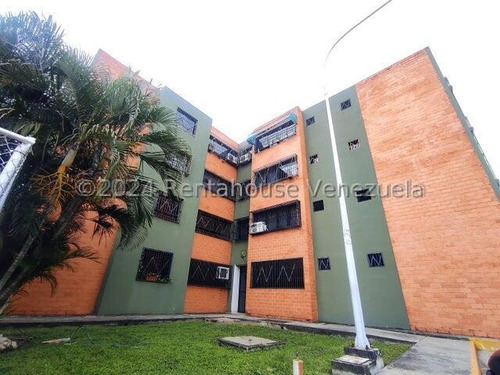 Apartamento En Venta En Narayola Maracay Aragua 24-17735 Ec