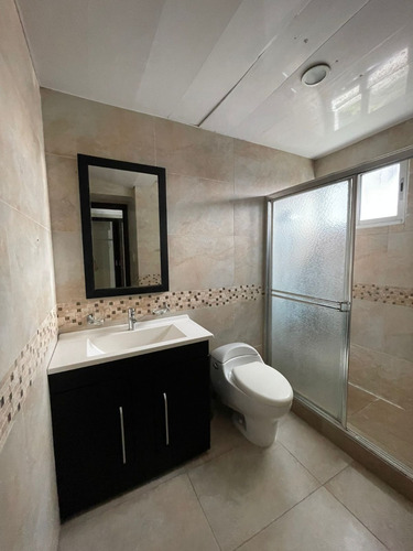 Imagen 11 de 12 de Apartamento En Alquiler Con Línea Blanca En Gascue