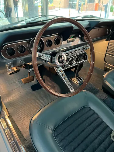 Ford Mustang 289 V8 Modelo 1966, Automático . Restaurado