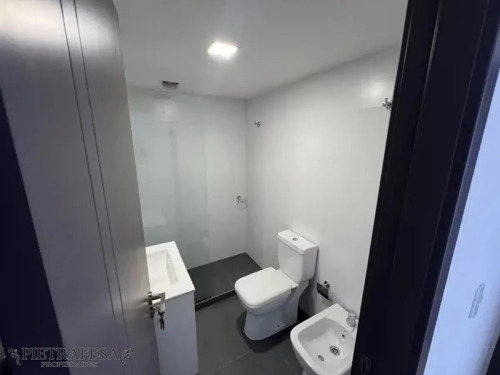 Apto A Estrenar 4 Dormitorios, 2 Baños Y Terraza-centro