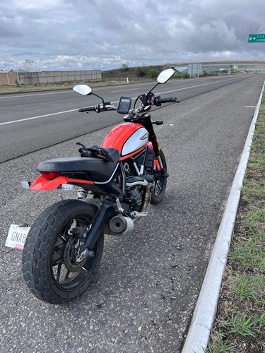 Ducati Scrambler Icon Color Tangerina Modelo 2020