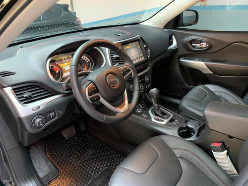 Jeep Cherokee Trailhawk V6 4x4 At Roma Cars