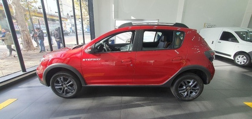Imagen 20 de 25 de Renault Sandero Stepway 2023 1.6 Intens 0km