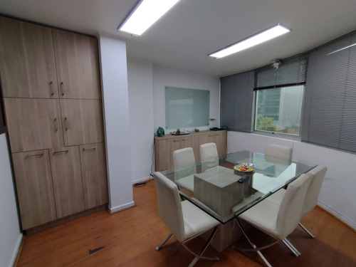 Excelentes Oficinas De 100 M2 Habilitada En Venta