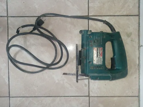 Sierra Caladora Makita 4323ax (Usado)