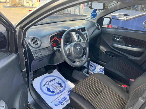 Imagen 11 de 15 de Toyota Agya Yaris Vitz Americano