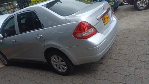 Nissan Tiida 1.8