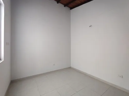 Casa En Arriendo En Prados Del Este. Cod A17873