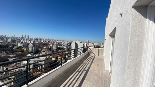 Forest 600, 3  Ambientes Como A Estrenar C/balcón Terraza Al Frente, 70 M2, Oportunidad, Chacarita