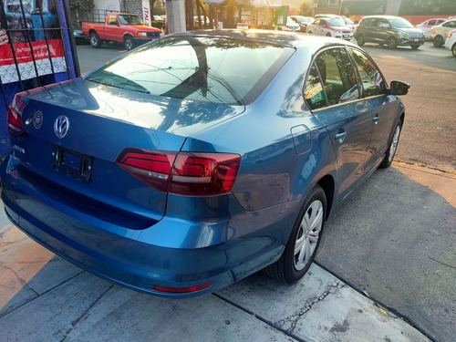 Imagen 3 de 10 de Volkswagen Jetta 2.5 Trendline Tiptronic At 2016