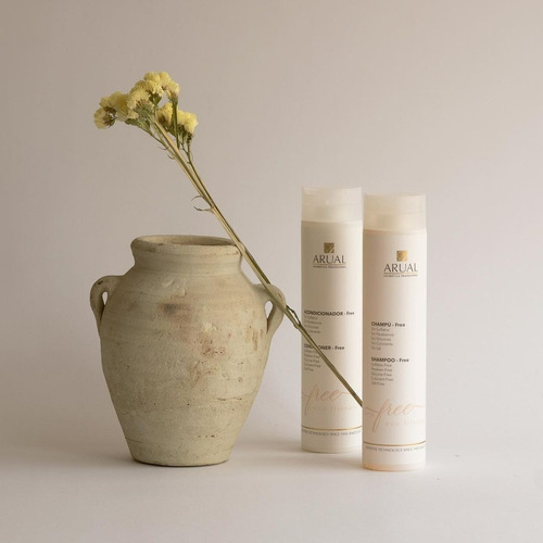 Shampoo Para Cabello Hidratante Reparador Arual Free 250 Ml