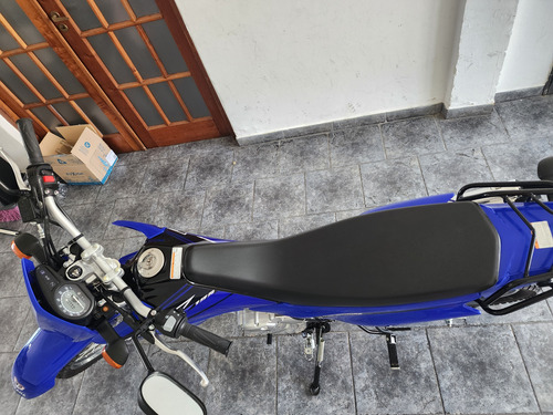 Yamaha Xtz 125, Modelo 2024 Con 2.300 Km