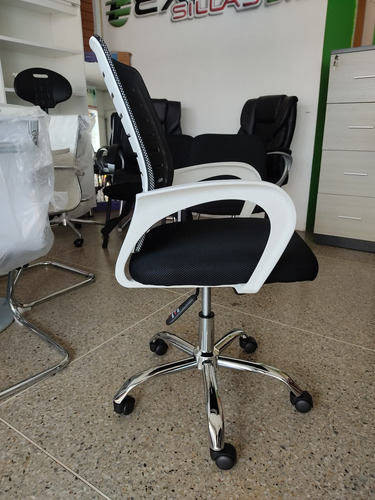 Silla Ejecutiva De Oficina Ergonomica Asturias Blanca