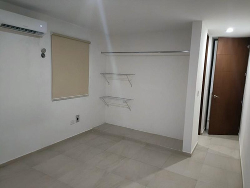 Imagen 10 de 12 de Casa Sola En Renta Temozon Norte