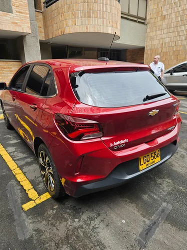 Chevrolet Onix 1.0T Premier Hatch At