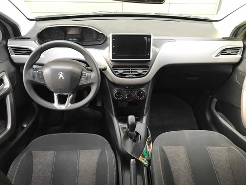 Imagen 9 de 15 de Peugeot 208 2020 1.6 Allure