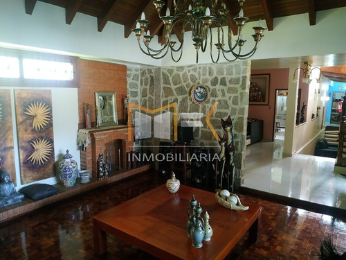 Imagen 4 de 11 de Quinta Ubicada En Lomas De Palmarito, Zona Exclusiva De Maracay / Mk Inmobiliaria Johnny C.
