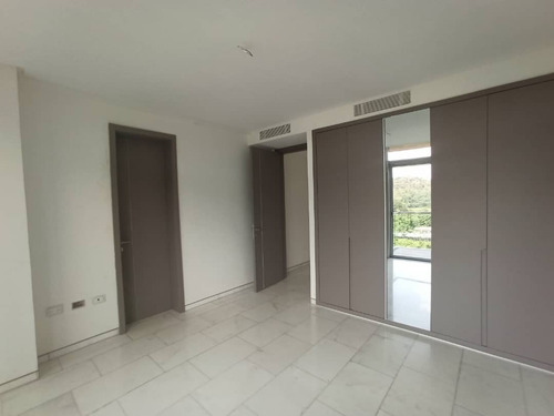 Imagen 16 de 30 de Jorge Febres Vende Pent House En Res. A4 Foa-2259