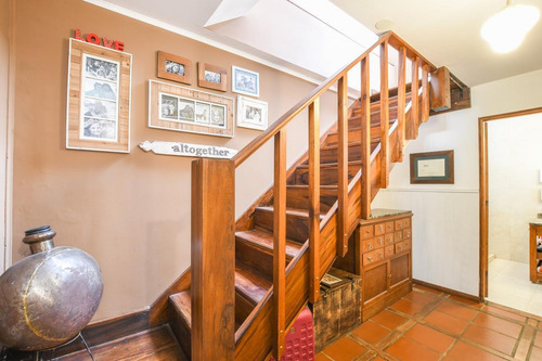 Casa De 4 Dormitorios En Venta - Reciclada - Alberdi
