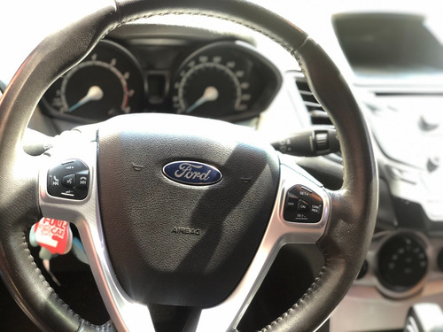 Ford Fiesta Kinetic Design 1.6 Se Plus Powershift 120cv