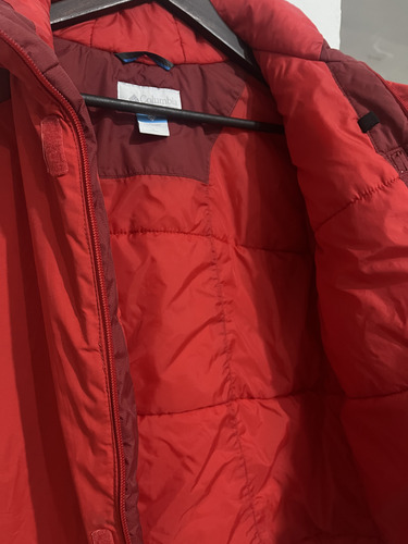 Chamarra Columbia Roja Acolchada Talla L (14-16) Niño (Usado)