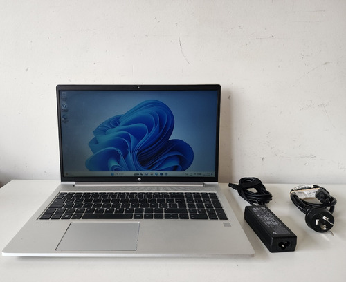 Notebook Hp 450 G8 I5 8gb Ram 256gb Ssd + Cargador