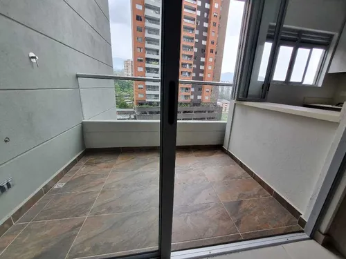 Apartamento Loma De Los Mesa 3 Alcobas, Biblioteca, Balcon Y Terraza