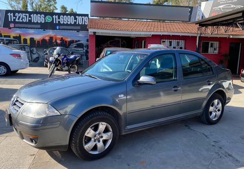 Volkswagen Bora 2013 2.0 Trendline