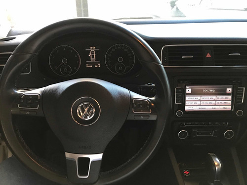 Volkswagen Vento 2.0 Sportline Tsi 200cv Dsg 2011