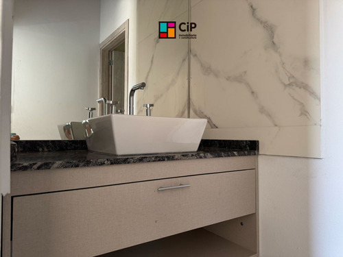 Venta De Casa En Carpinteria A Minutos De Merlo