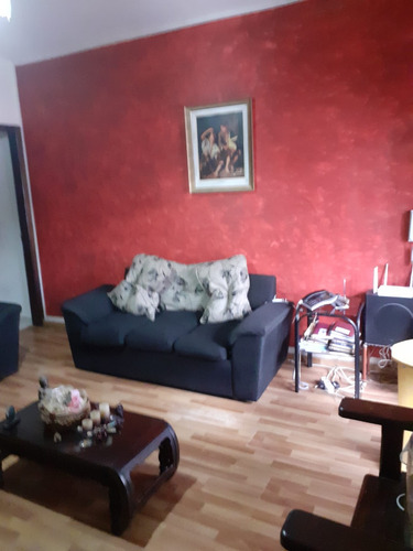 Vendo Casa Muy Linda Con Todo Lo Que Buscas. P. U 178m2 Jardín, Garaje, 3 Dorm, 2 Baños, Fondo, Parrillero, Azotea, Todo En Una Planta. Usd 265.000 Dólares