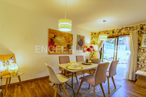 Acogedora Y Moderna Casa En Canto Del Lago En Pucón