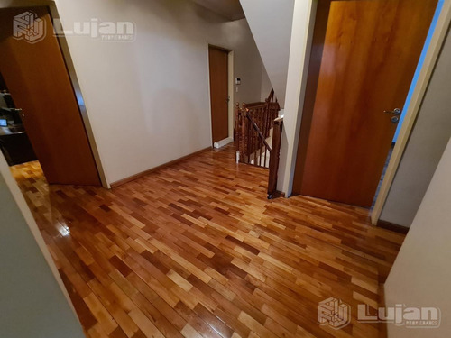 Imagen 7 de 30 de Fonrouge Al 1000 Hermosa Casa Con Cochera, Patio, Sauna Y Sum