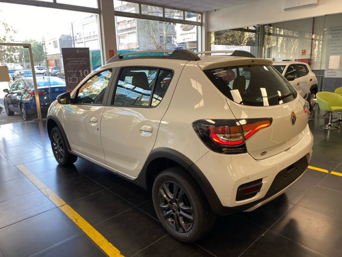 Imagen 4 de 24 de Renault Sandero Stepway 1.6 Cvt