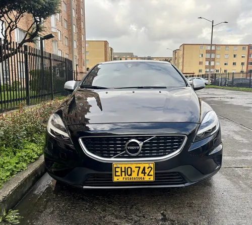 Volvo V40 2.0 T4 Drive-e R-design