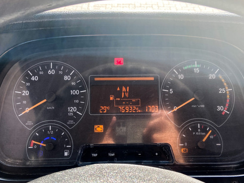Imagem 12 de 13 de Mercedes-benz Atron 1719 2p (diesel)(e5) 2013/2013 Via Truc