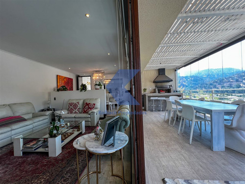 Casa En Arriendo De 4 Dorm Más Estar En Lo Barnechea