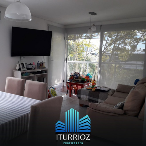 Imagen 8 de 17 de En Venta Semipiso Banfield Rincón 395 4 Años De Antigüedad