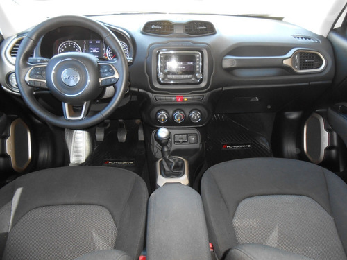 Renegade 1.8l Sport M/t Año 2017