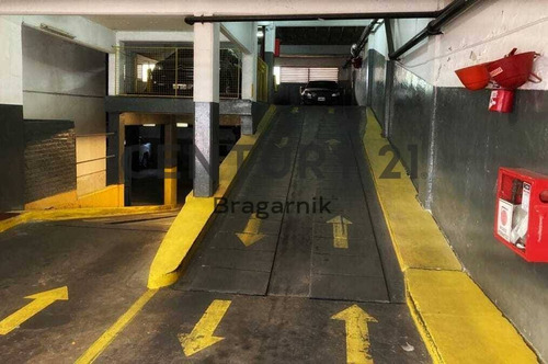 Imagen 4 de 8 de Venta De Cochera Cubierta Y Fija En Almagro.