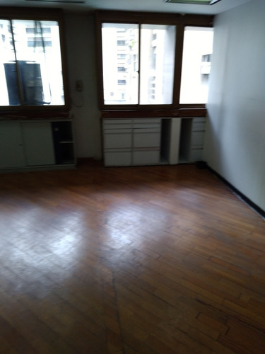 Imagen 9 de 29 de Alquilo Oficinas En Los Palos Grandes
