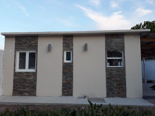 Imagen 7 de 11 de Alquilo Anual Moderna Casa Centro De Piriapolis Al Fondo Próximo A Devoto